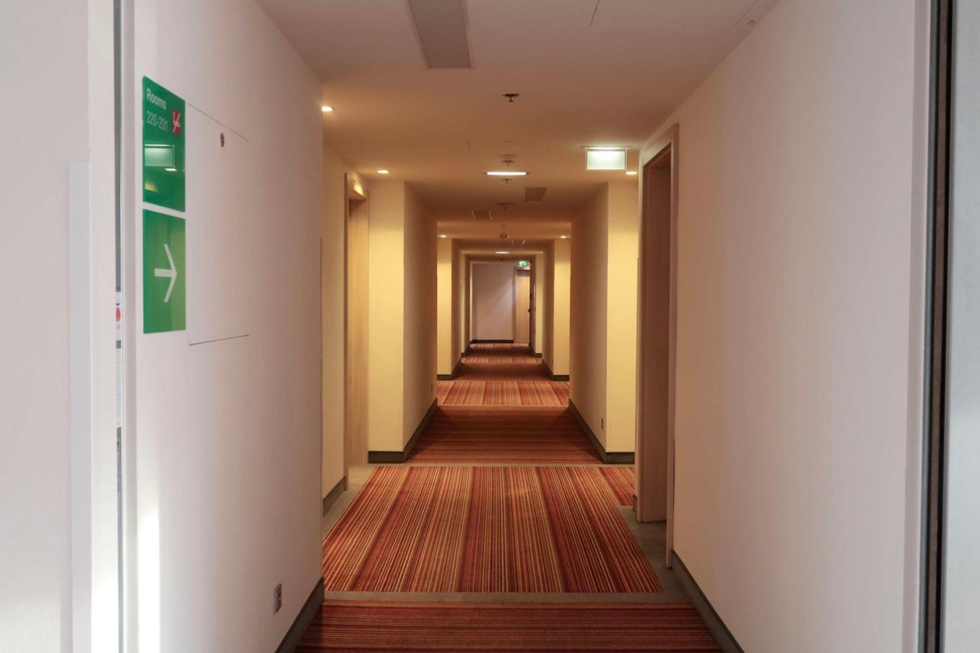Park Inn By Radisson Линц Экстерьер фото